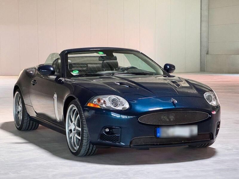Blau Gebraucht 2007 Jaguar XKR Cabrio | 37.800 € (Etwas zu teuer) - Bild 1/4