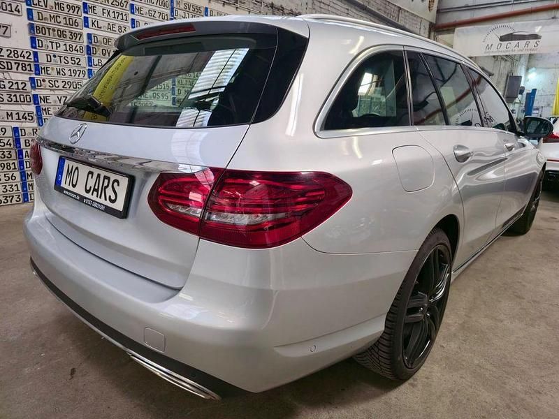 Gebraucht Mercedes C200 184 PS (135 kW) 2019 Iridiumsilber Kombi