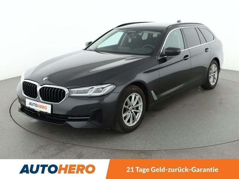 Grau Gebraucht 2021 BMW 520 Limousine | 28.230 € (Superpreis) - Bild 1/3