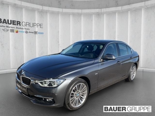 Grau Gebraucht 2018 BMW 335 Luxury Line Limousine | 26.430 € (Guter Preis) - Bild 1/4