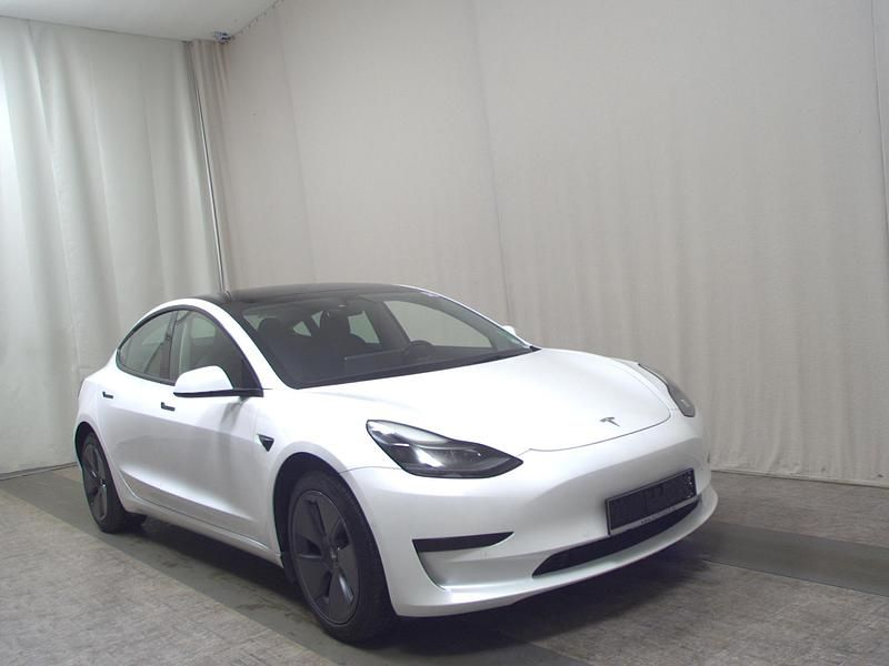 Gebraucht Tesla Model 3 239 kW (325 PS) 2021 Weiss Limousine