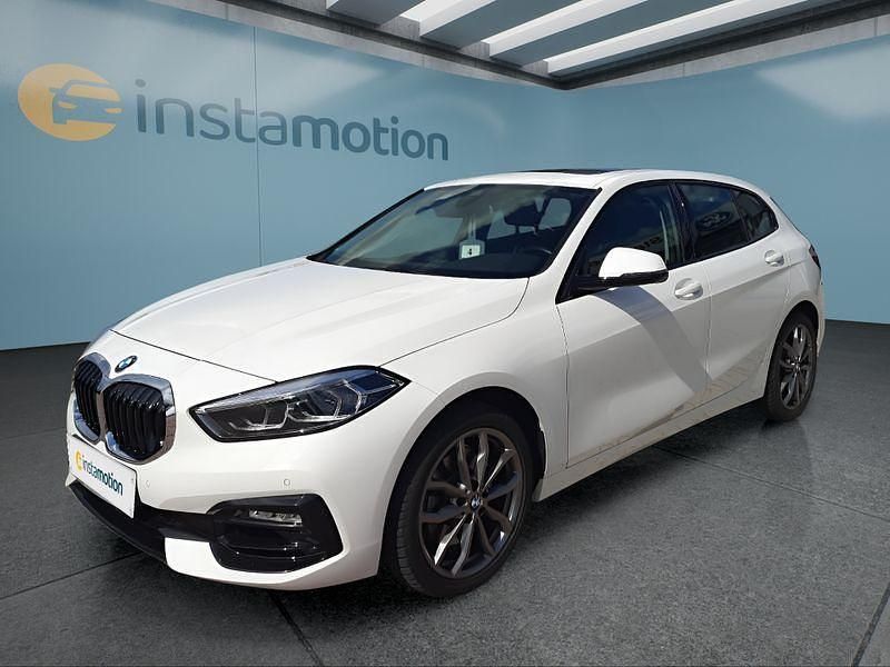 Weiß Gebraucht 2023 BMW 120 Sport Line Kleinwagen | 29.199 € (Etwas zu teuer) - Bild 1/4