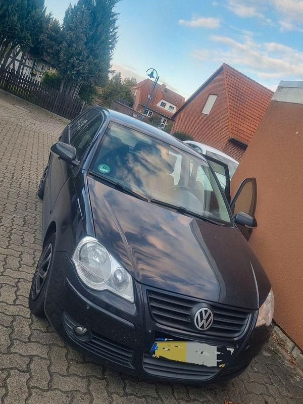 Schwarz Gebraucht 2009 VW Polo Comfortline Kleinwagen | 2.650 € (Fairer Preis) - Bild 1/4