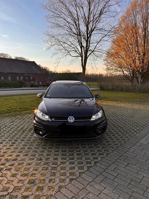 Gebraucht VW Golf VII R 300 PS (220 kW) 2019 Schwarz Kleinwagen