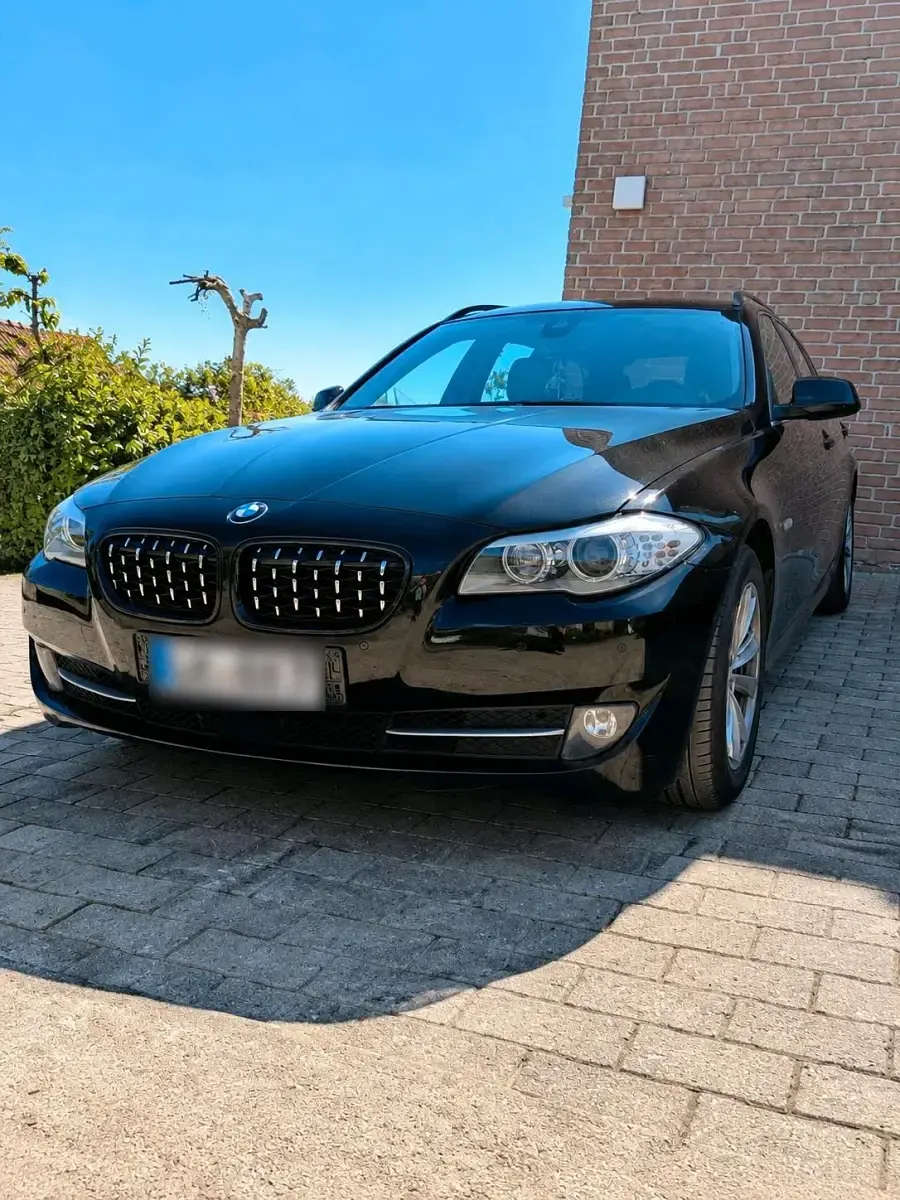 Gebraucht BMW 530 258 PS (189 kW) 2013 Schwarz Kombi