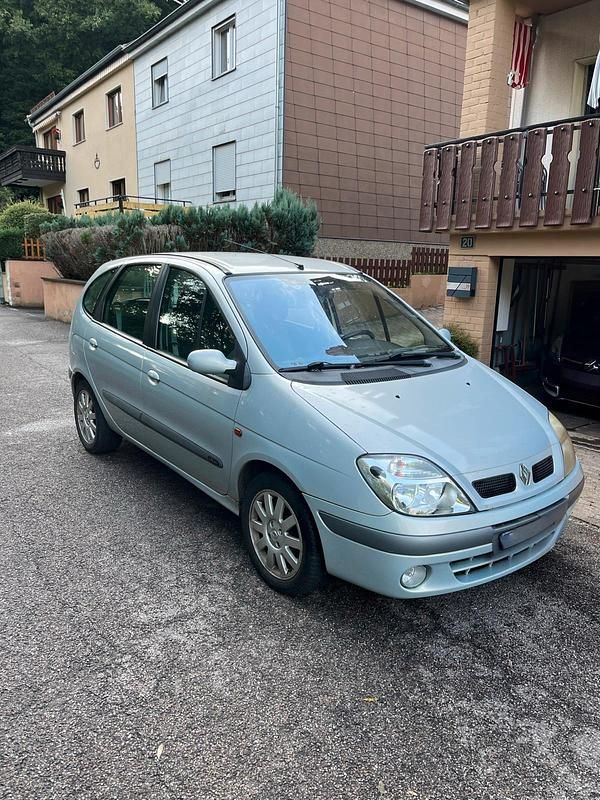 Silber Gebraucht 2001 Renault Scénic Van / Kleinbus | 1.100 € (Fairer Preis) - Bild 1/4