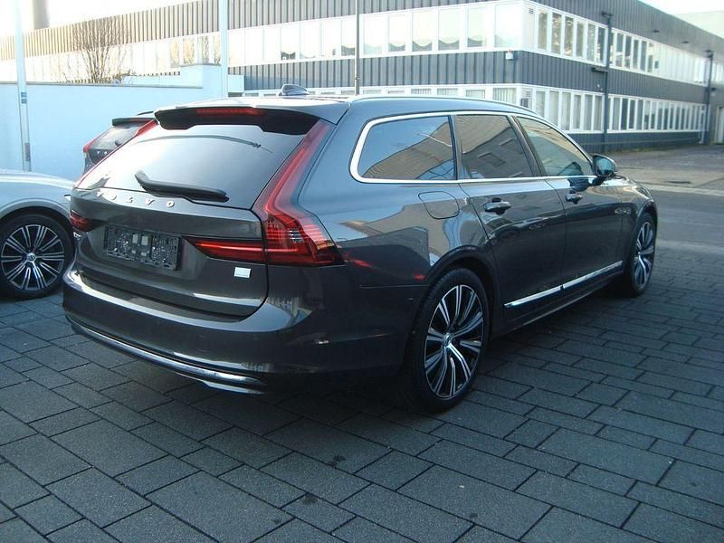 Gebraucht Volvo V90 Plus 253 PS (186 kW) 2022 Grau Kombi