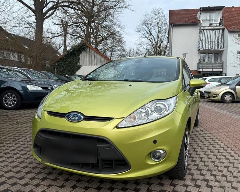 Gebraucht Ford Fiesta 82 PS (60 kW) 2009 Grün Kleinwagen
