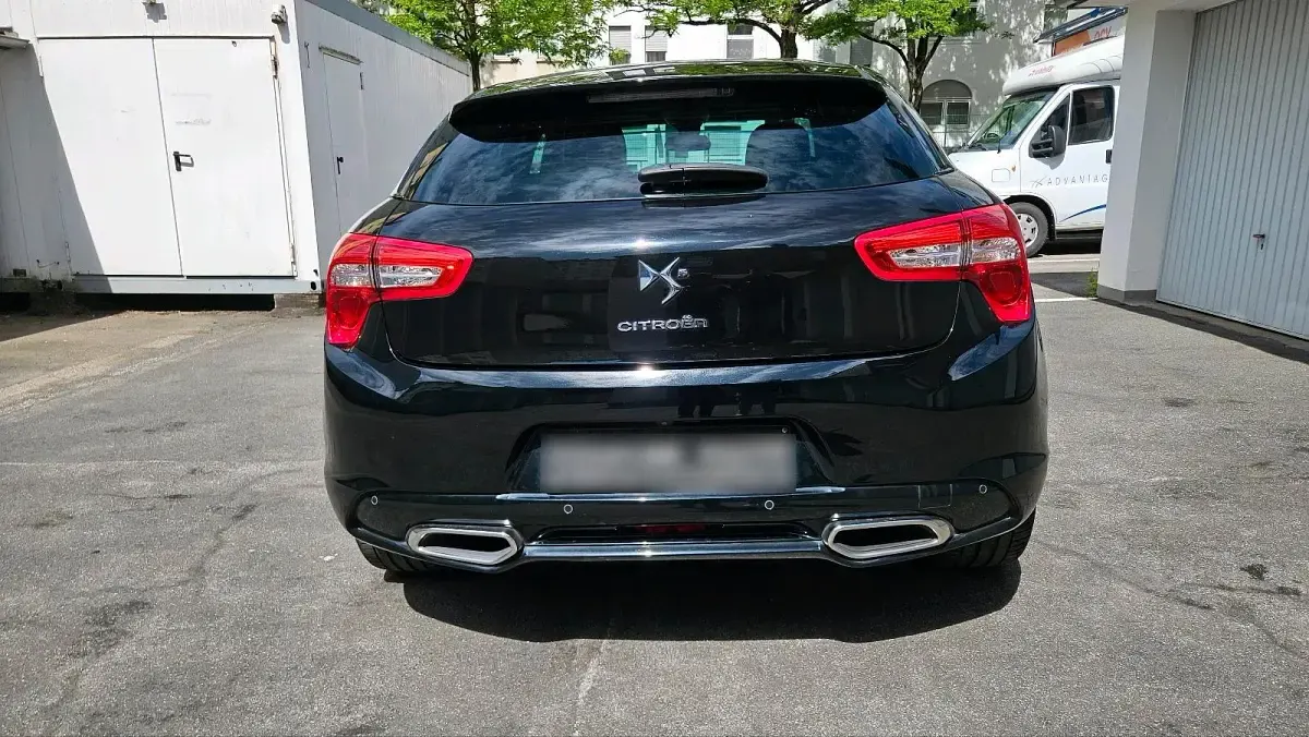 Gebraucht Citroën DS5 180 PS (132 kW) 2014 Schwarz Kleinwagen