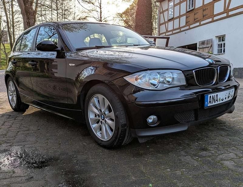 Schwarz Gebraucht 2006 BMW 116 Kleinwagen | 3.250 € (Guter Preis) - Bild 1/4