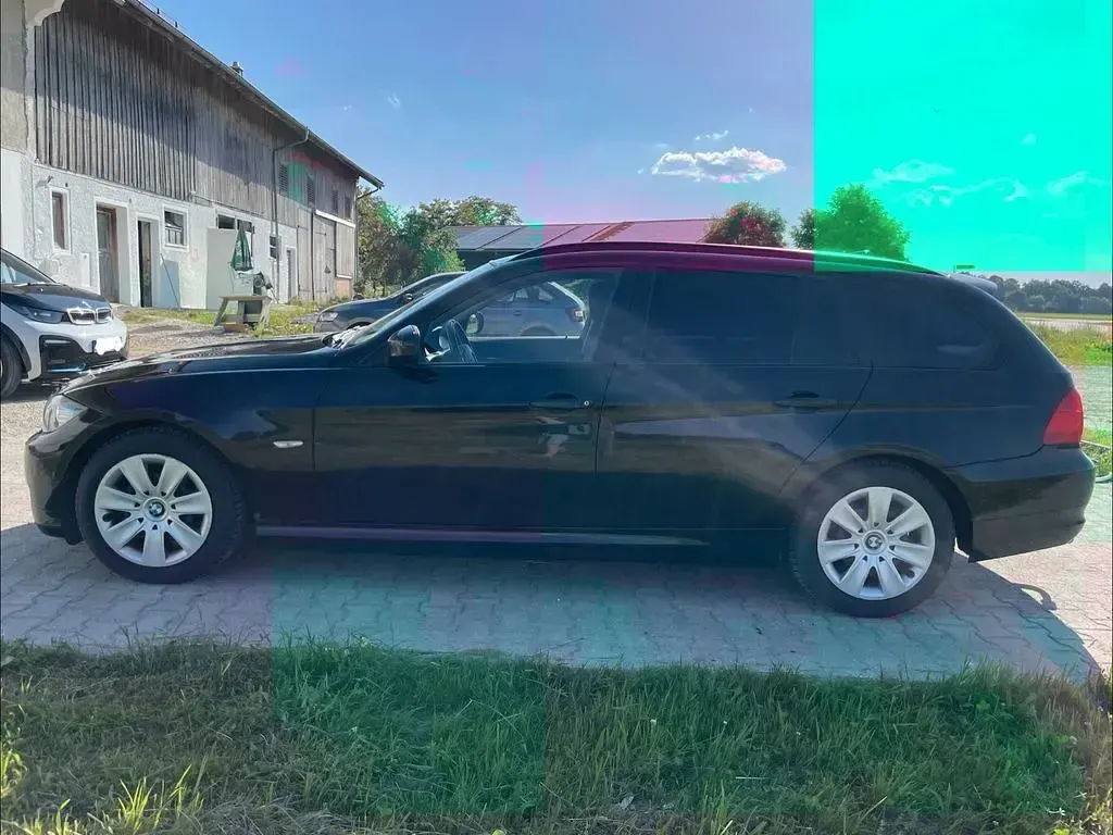 Gebraucht BMW 320 Efficient Dynamics 163 PS (119 kW) 2010 Schwarz Kombi