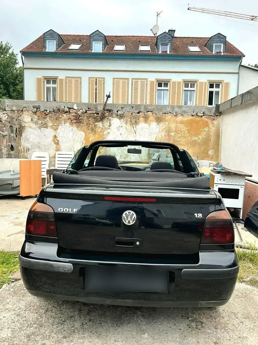 Gebraucht VW Golf 90 PS (66 kW) 2000 Schwarz Cabrio