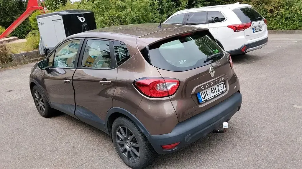 Gebraucht Renault Captur 90 PS (66 kW) 2014 Braun SUV