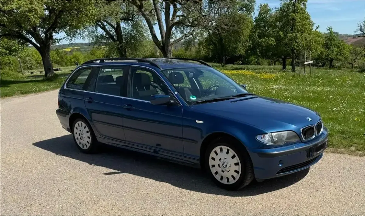 Second-hand BMW 320 170 CP (125 kW) 2002 Albastru Break