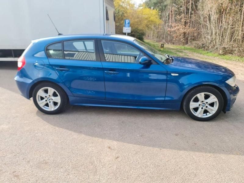 Gebraucht BMW 116 116 PS (85 kW) 2005 Blau Kleinwagen