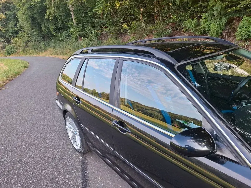 Gebraucht BMW 320 150 PS (110 kW) 2000 Schwarz Kombi