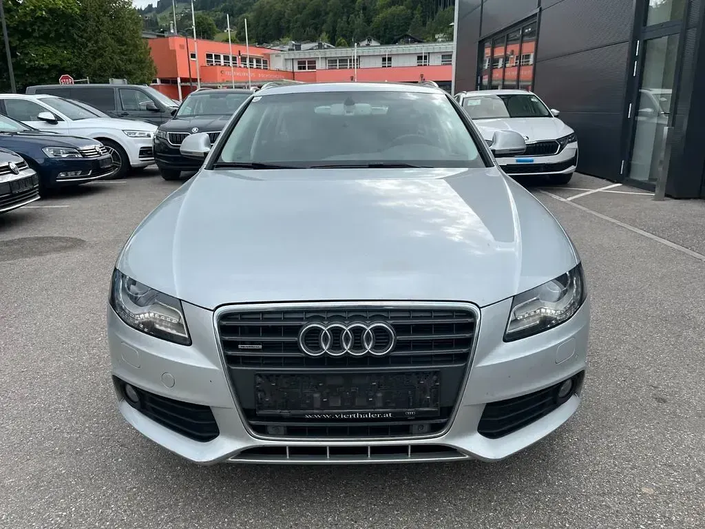 Gebraucht Audi A4 Attraction 143 PS (105 kW) 2009 Silber Kombi