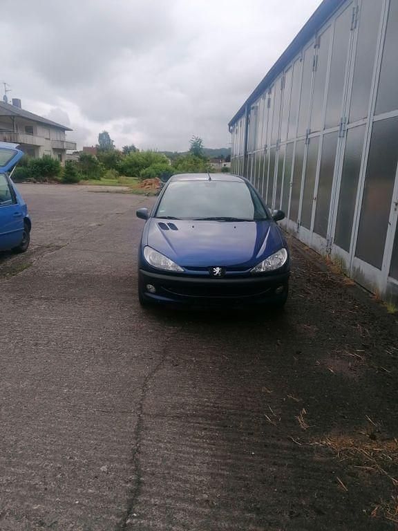 Blau Gebraucht 2001 Peugeot 206 Kleinwagen | 1.300 € (Fairer Preis) - Bild 1/3