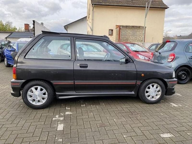 Gebraucht Mazda 121 65 PS (47 kW) 1989 Grau Kleinwagen