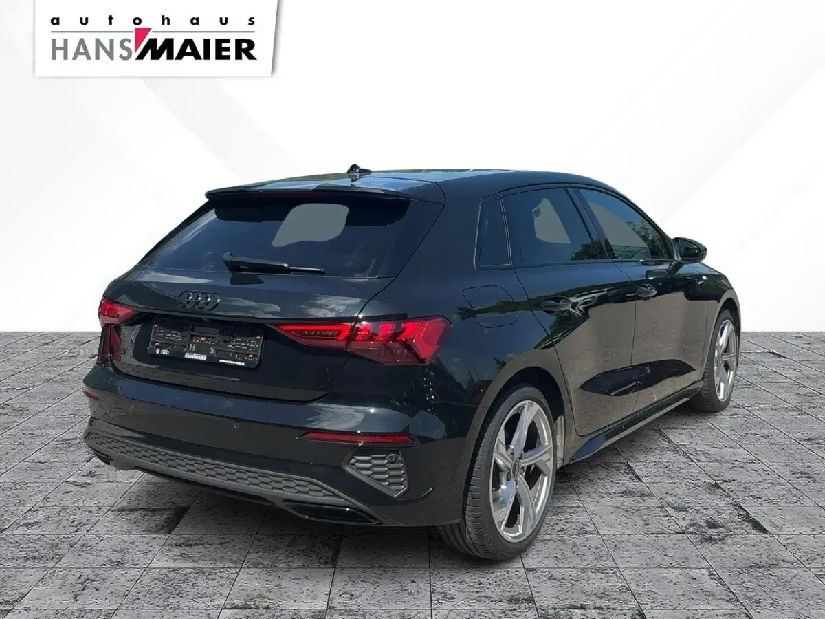 Gebraucht Audi A3 S-Line 150 PS (110 kW) 2024 Mythosschwarz metallic Limousine