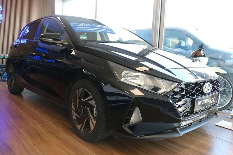 Gebraucht Hyundai i20 Edition 30 101 PS (74 kW) 2022 Schwarz Kleinwagen