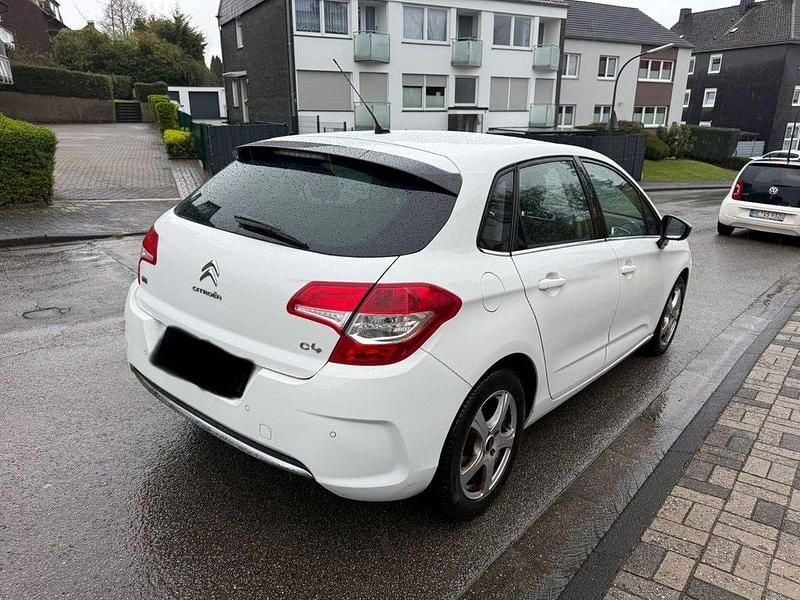 Gebraucht Citroën C4 Exclusive 114 PS (83 kW) 2013 Weiß Limousine