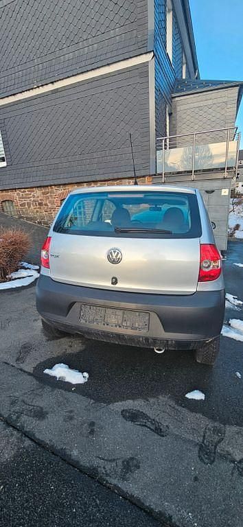 Gebraucht VW Fox 54 PS (39 kW) 2007 Silber Kleinwagen