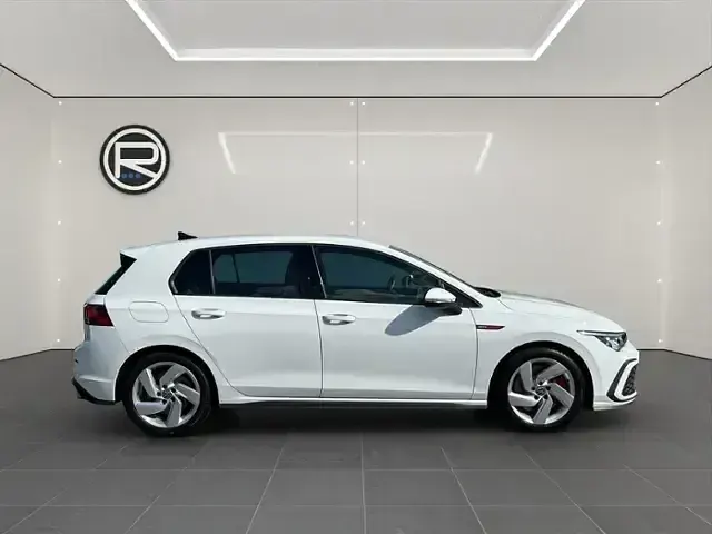 Gebraucht VW Golf VIII GTI 245 PS (180 kW) 2023 Weiss Limousine