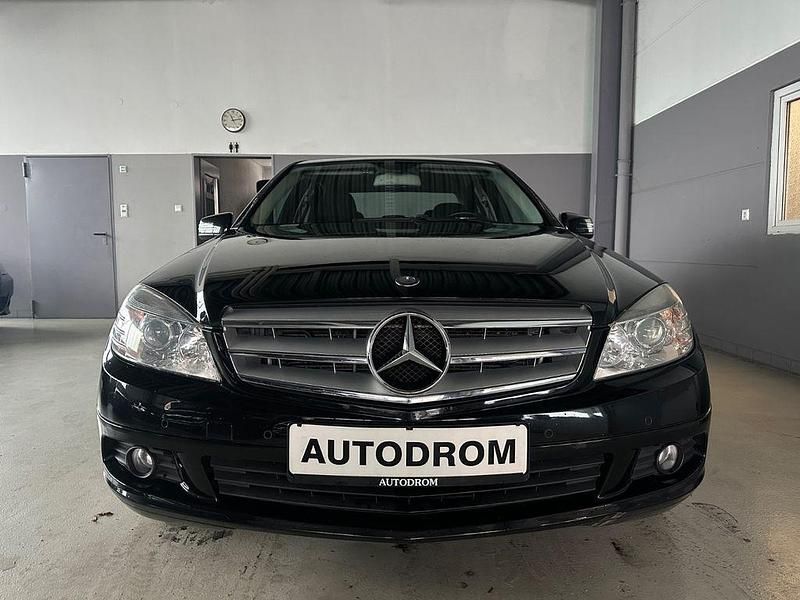 Gebraucht Mercedes C220 170 PS (125 kW) 2010 Schwarz Limousine