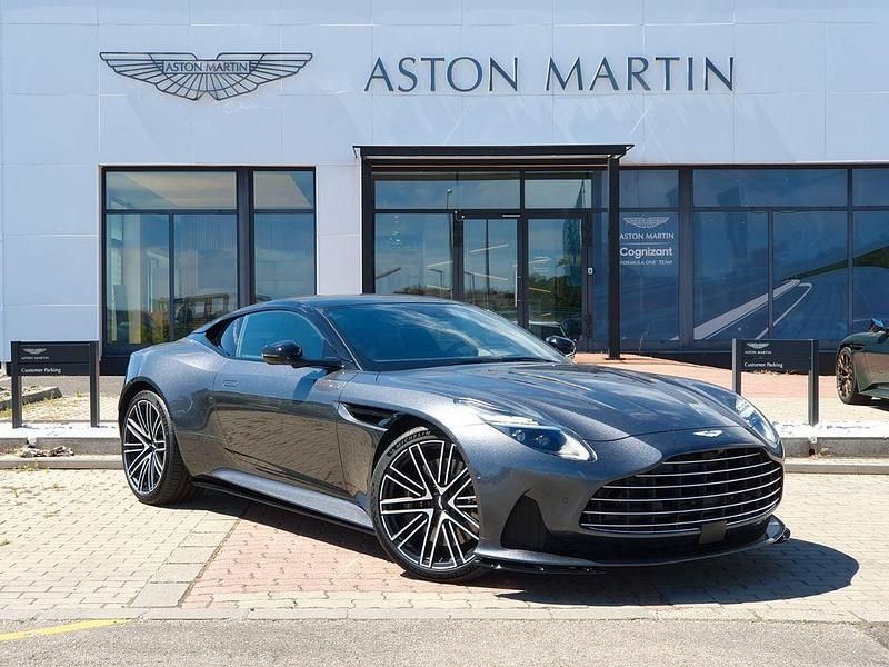 Grau Neu 2025 Aston Martin DB12 Coupé | 279.650 € (Etwas zu teuer) - Bild 1/4