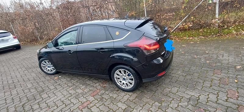 Usata Ford Focus 150 CV (110 kW) 2012 Nero Utilitaria