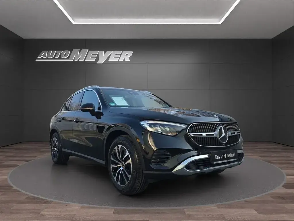 Gebraucht Mercedes GLC200 Avantgarde Edition 204 PS (150 kW) 2025 Schwarz SUV
