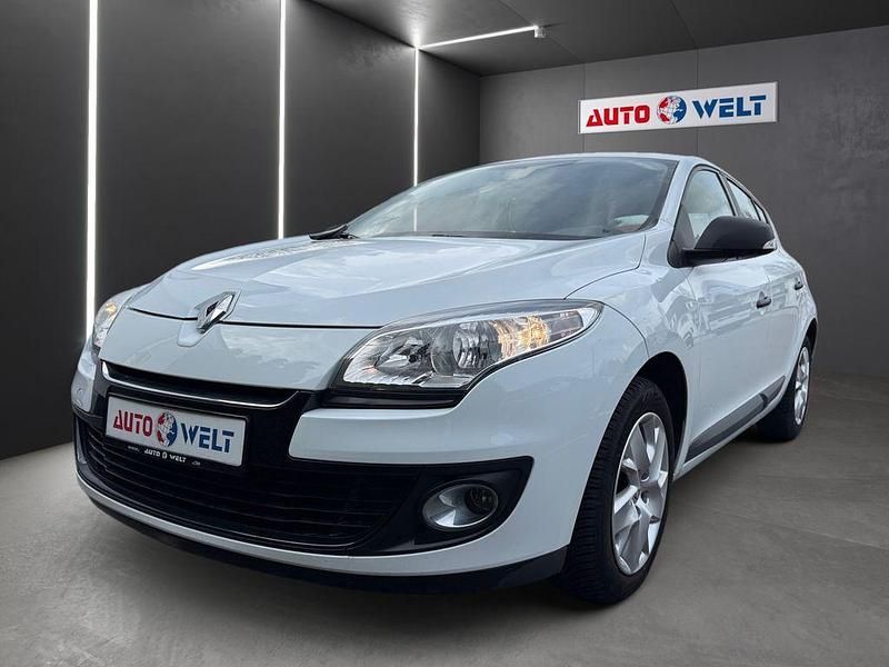 Gebraucht Renault Mégane 101 PS (74 kW) 2013 Weiss Limousine