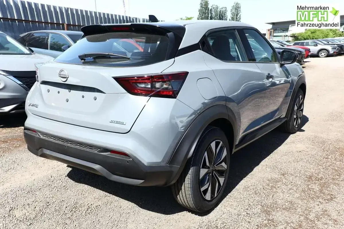 Neu Nissan Juke Acenta 143 PS (105 kW) 2025 Ceramic grey premium SUV