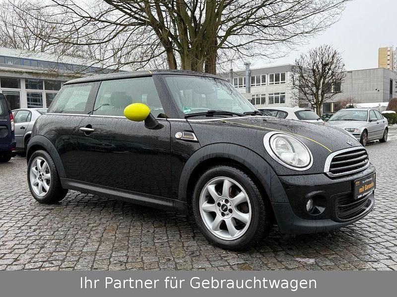 Gebraucht Mini Cooper 75 PS (55 kW) 2013 Schwarz Kleinwagen