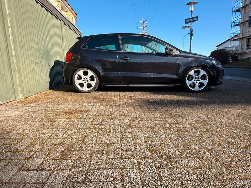 Second-hand VW Polo GTI 180 CP (132 kW) 2011 Negru Hatchback