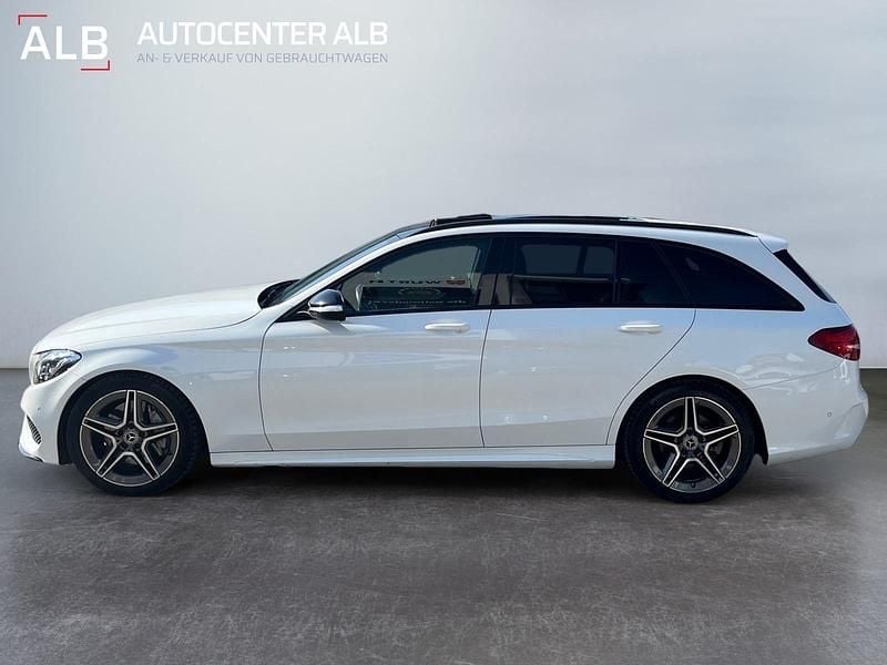 Gebraucht Mercedes C400 333 PS (244 kW) 2015 Weiß Kombi