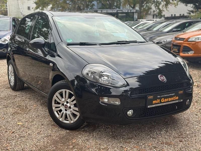 Gebraucht Fiat Punto 69 PS (50 kW) 2016 Schwarz Kleinwagen