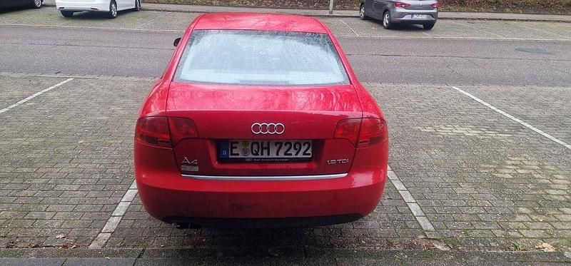 Gebraucht Audi A4 116 PS (85 kW) 2006 Rot Limousine