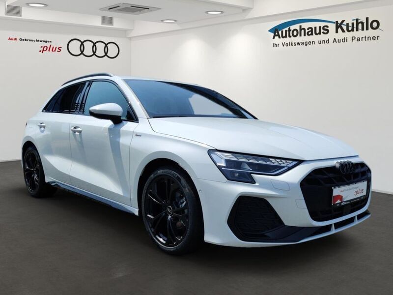 Gebraucht Audi A3 Sportback S-Line 150 PS (110 kW) 2025 Weiß Kleinwagen
