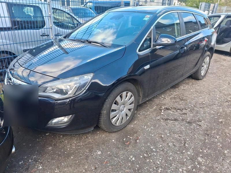 Gebraucht Opel Astra 160 PS (117 kW) 2010 Schwarz Kombi