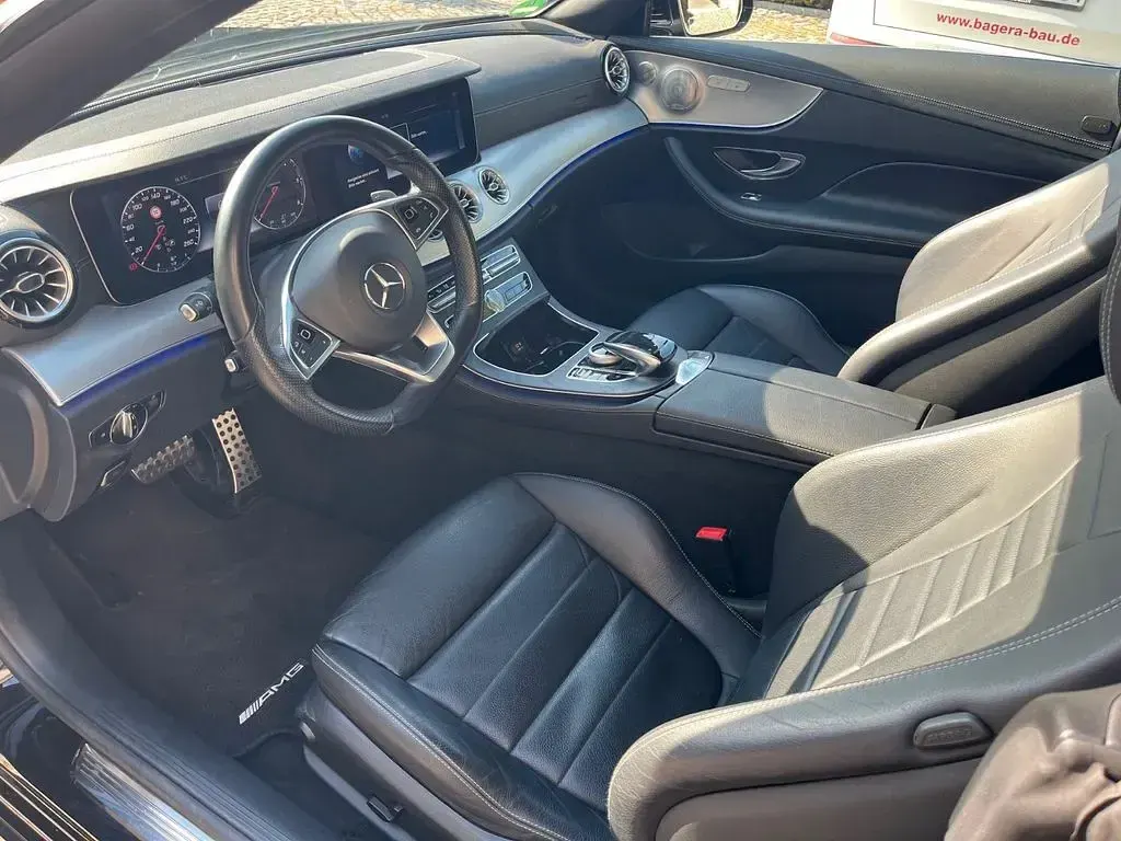 Usado Mercedes E220 AMG 194 CV (142 kW) 2018 Negro Descapotable