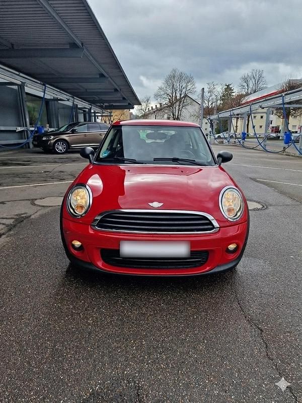 Gebraucht Mini ONE 98 PS (72 kW) 2011 Rot Kleinwagen
