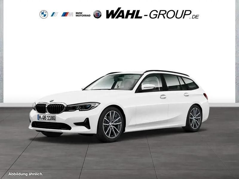 Weiß Gebraucht 2021 BMW 330 Advantage Kombi | 31.980 € (Fairer Preis) - Bild 1/4