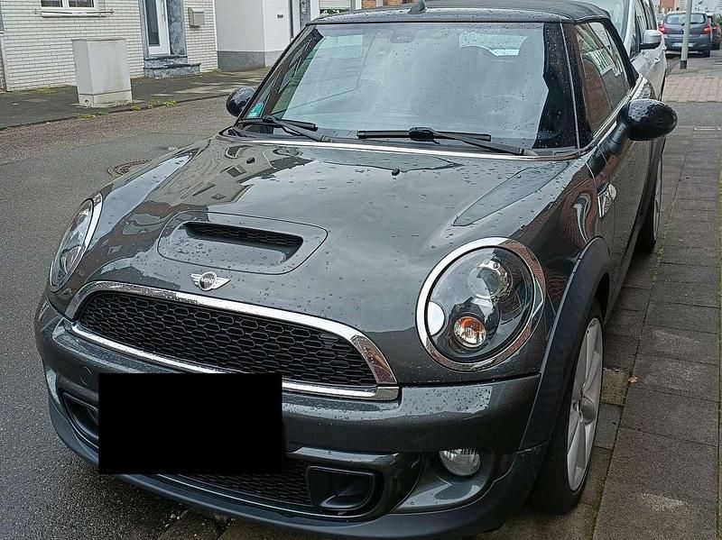 Grau Gebraucht 2012 Mini Cooper S Cabriolet Cabrio | 8.300 € (Fairer Preis) - Bild 1/4