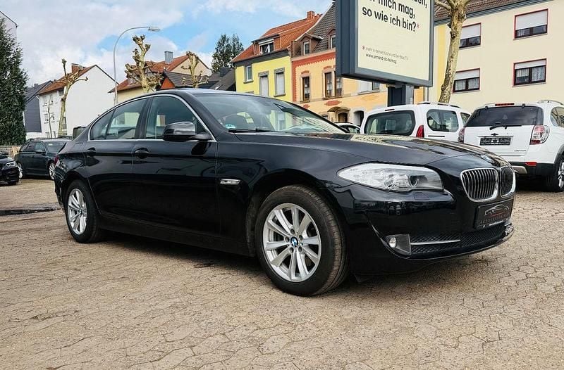 Gebraucht BMW 520 184 PS (135 kW) 2013 Saphirschwarz Limousine