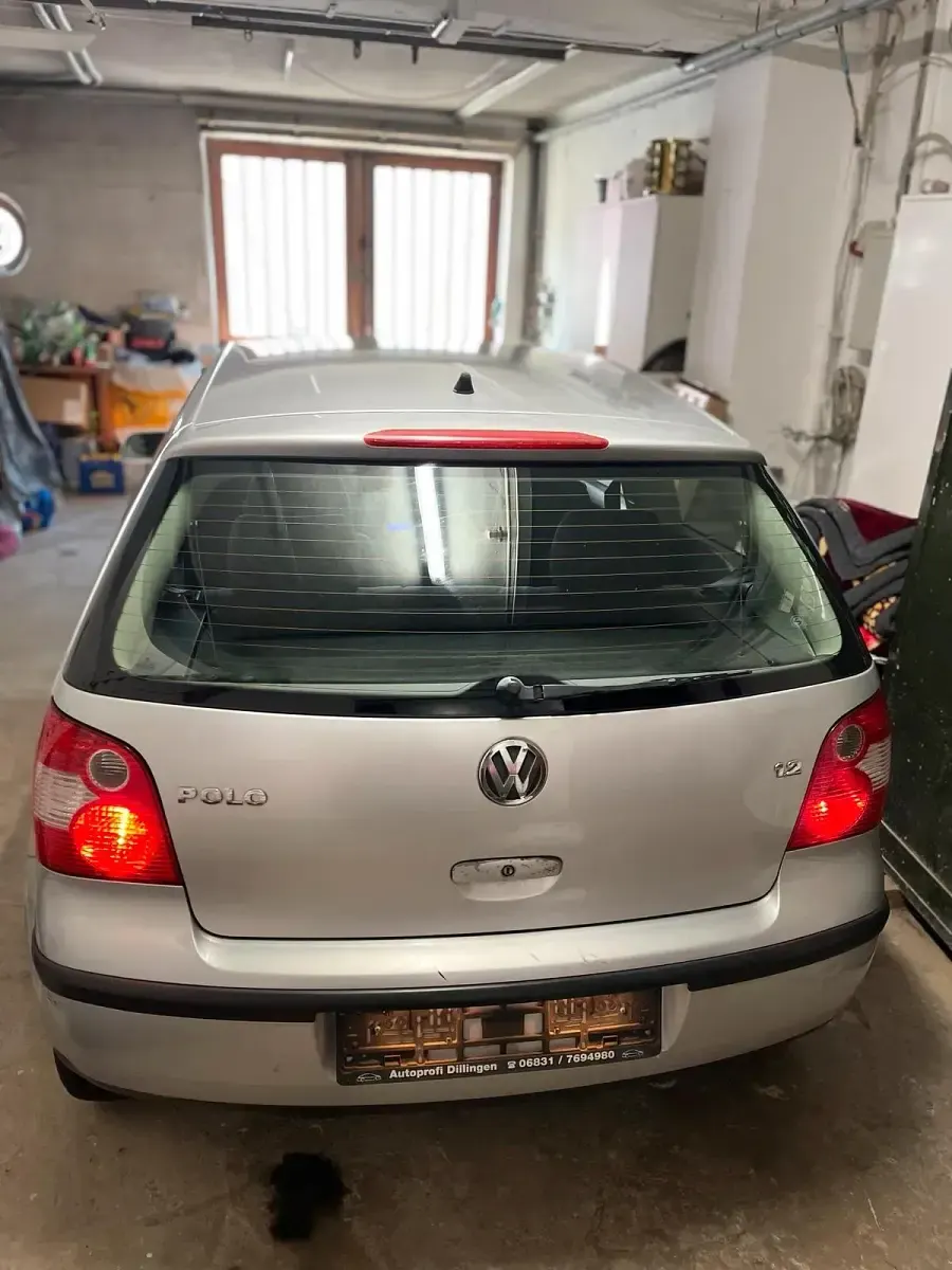 Gebraucht VW Polo 64 PS (47 kW) 2002 Grau Kleinwagen