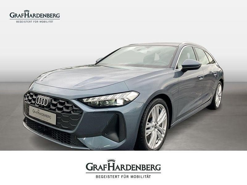Blau Neu 2024 Audi A5 Performance Coupé | 57.713 € (Teuer) - Bild 1/4