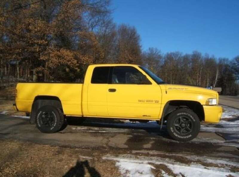 Gelb Gebraucht 2001 Dodge Ram Abholung | 9.500 € (Superpreis) - Bild 1/4