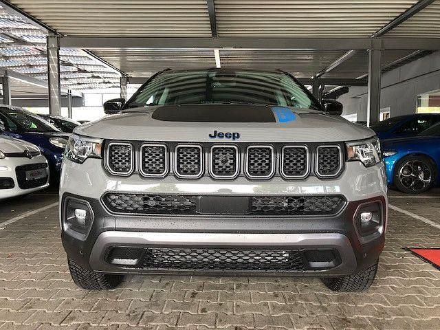 Gebraucht Jeep Compass Trailhawk 241 PS (177 kW) 2023 Grau SUV